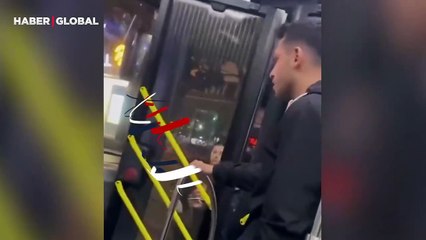 Toplu taşımada bulunan bir genç, herkesin ücretini karşıladı: ''Arkadaşlar ücretsiz, basmayın boşuna"