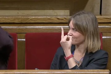 Albiach fa la botifarra a Garriga (Vox) al parlament quan insultava els comuns