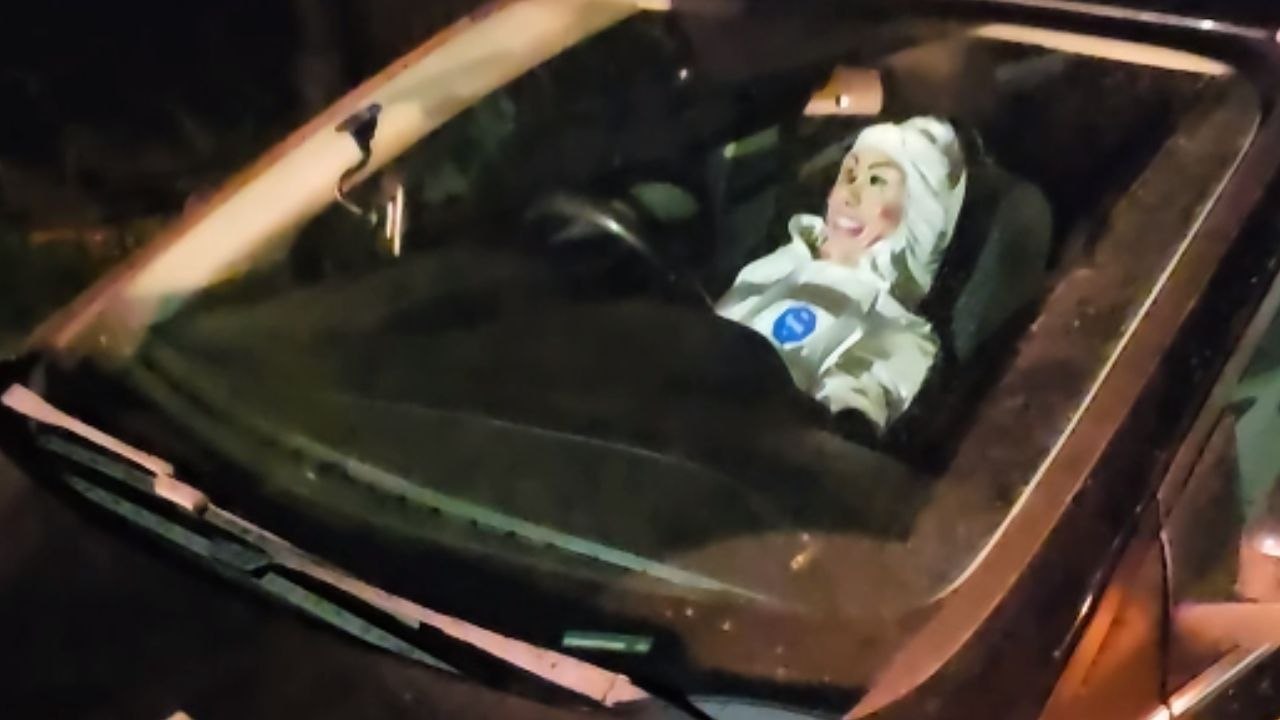 Woman turns her house into a complete crime scene for the Halloween 2023