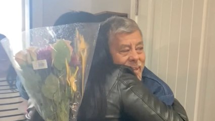 Después De Décadas De Búsqueda, Una Mujer Conoce Por Fin A Su Familia Biológica