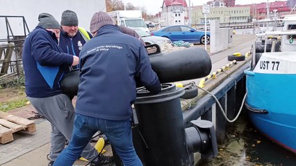 Skuteczny Kosz do Czyszczenia Portu w Ustce – Łatwa i Szybka Naprawa!