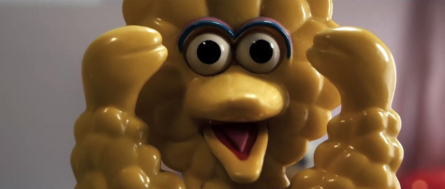 La mesita del comedor trailer ov