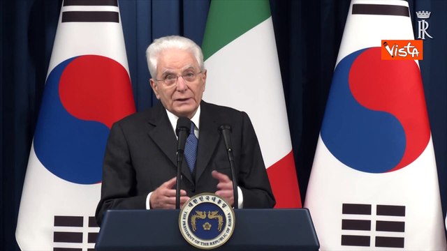 Mattarella: Sostegno a Kiev, serve una pace giusta e duratura