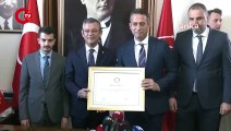 Son dakika haberi... CHP lideri Özgür Özel, mazbatasını aldı