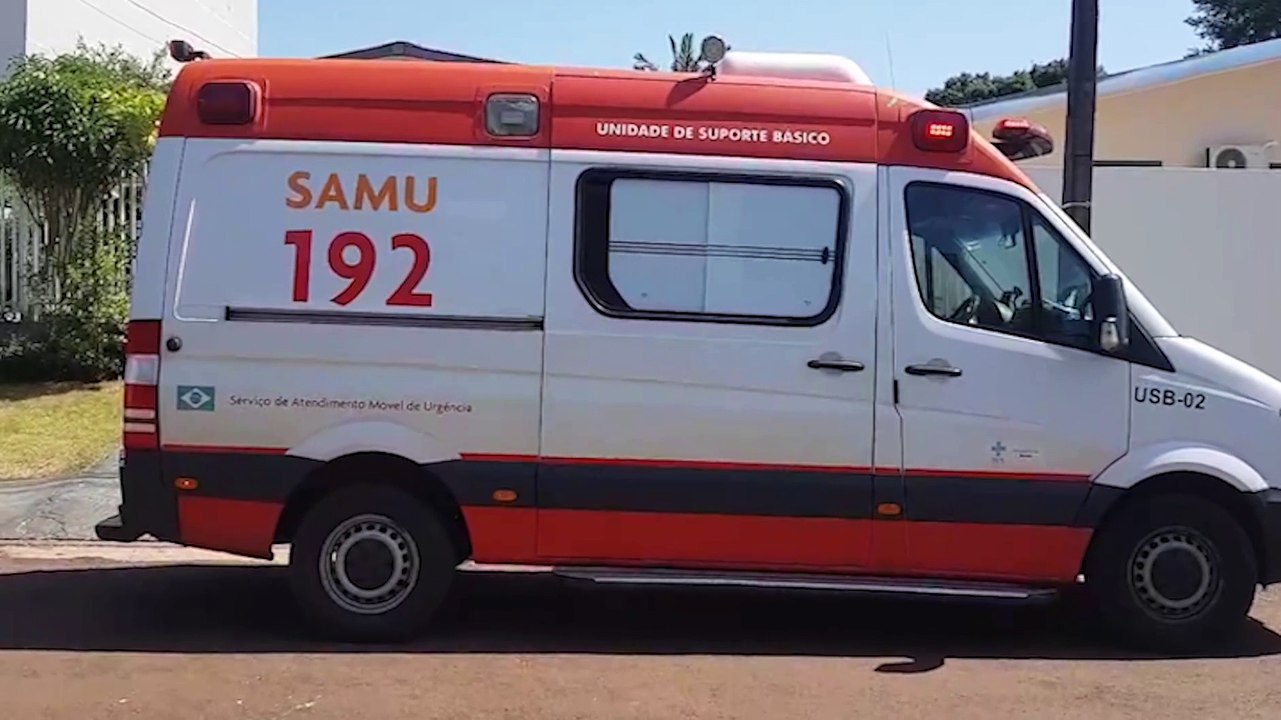 Idosa sofre queda na calçada e é socorrida pelo Samu