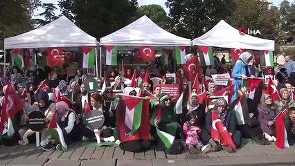 Des Palestiniennes organisent un sit-in contre Israël