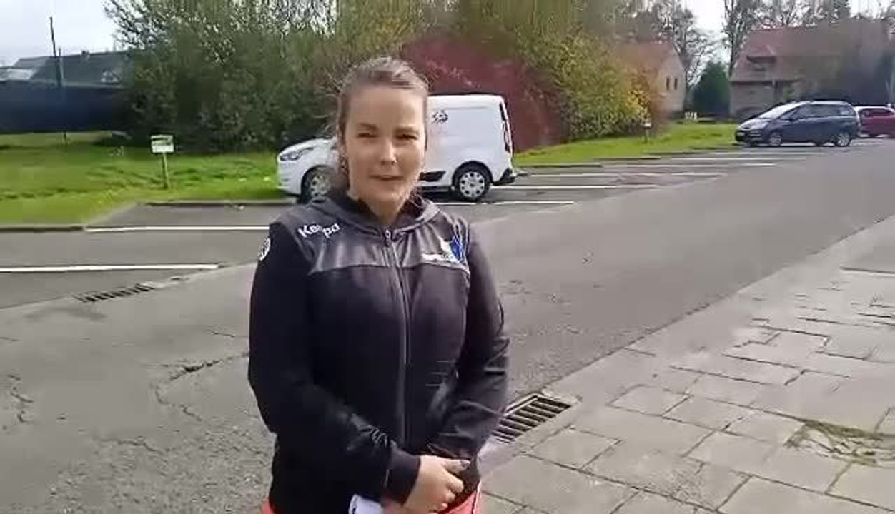 PV au parking de la piscine de La Louvière
