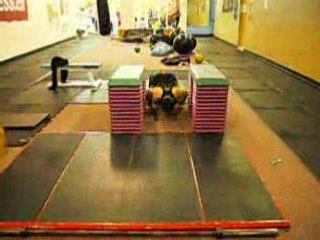 Athlé Dariusz Slowik pompes sautées 76cm