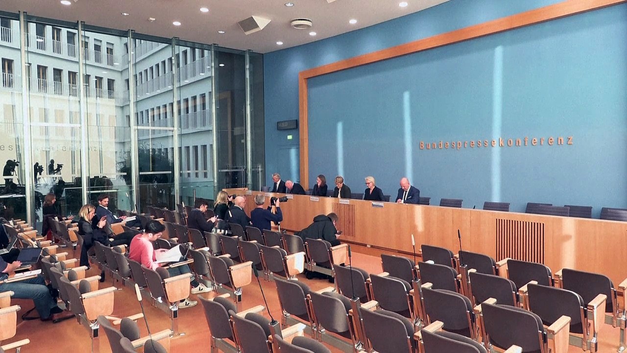 Wirtschaftsweise erwarten Rezession in diesem und schwaches Wachstum im nächsten Jahr