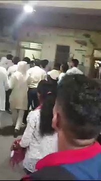 डॉक्टर व मरीज के परिजनों के बीच इस कदर मारपीट...!