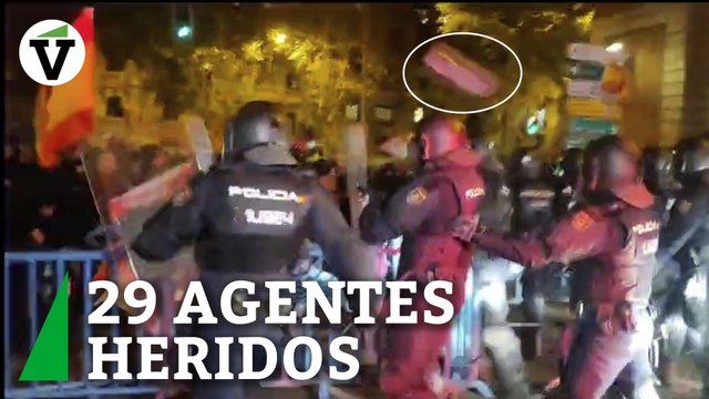 29 agentes resultaron heridos este martes en los disturbios de Ferraz, 4 de ellos trasladados al hospital