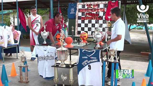 Deportistas y excelencia académica de la 14 de Septiembre reciben reconocimientos