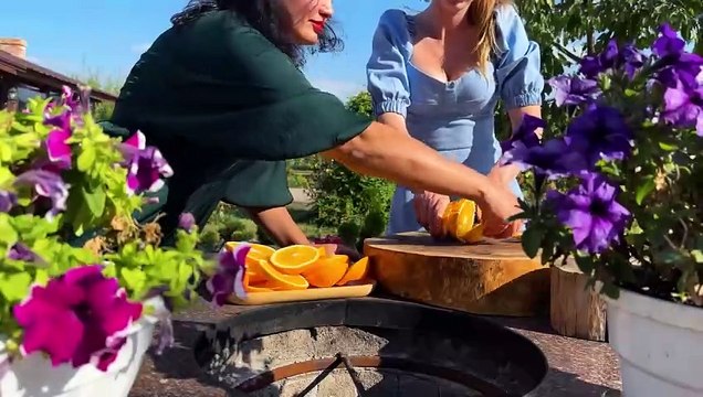 Сочный Рецепт из Огромных Говяжьих Ребер Запеченных в Печи с Домашней Аджикой