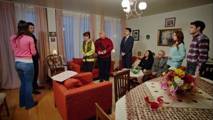 No te vayas sin mí - Capítulo 16: Yiğit enfrenta la culpa tras un accidente fatal 🚗