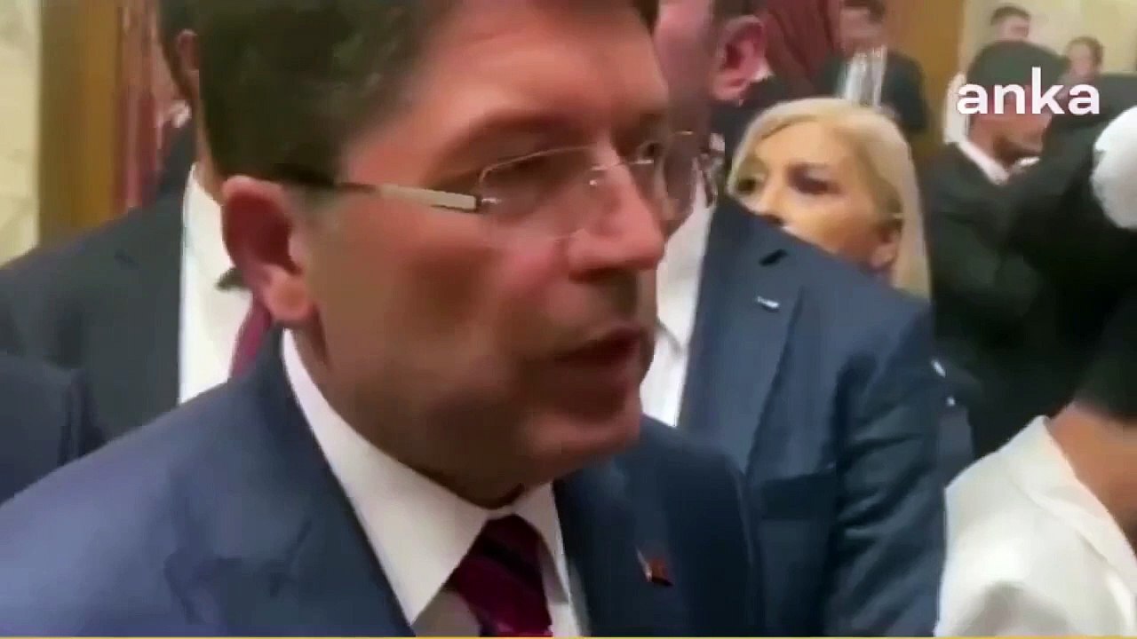 Réaction de Hayati Yazıcı, membre du parti AK, à la Cour suprême, qui a déposé une plainte pénale auprès de la Cour constitutionnelle : Les pouvoirs qui composent l'État ne peuvent pas interférer les uns avec les autres, c'est dommage.