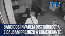 Bandidos invadem distribuidora e causam prejuízo a comerciante na Grande Vitória