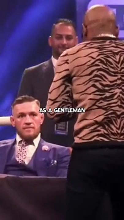 Conor McGregor Flips Floyd Mayweather’s Roast On Him #boxing #mma #ufc #kickboxing #fitness #muaythai #boxingtraining #fight #training #bjj #gym #boxeo #martialarts #workout #boxinglife #fighter #motivation #wrestling #sport #jiujitsu #karate #boxer #boxi