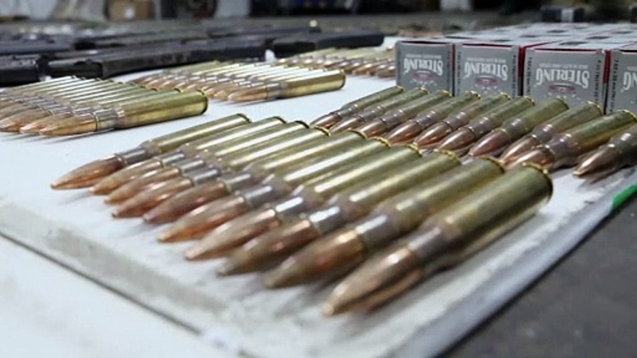 Guarda Nacional do México exibe armas apreendidas