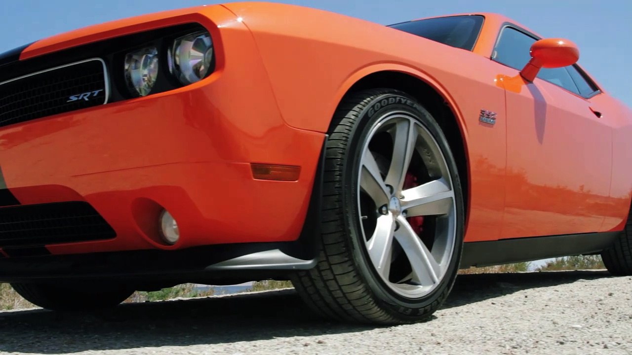 2012 Dodge Challenger SRT8: Choose Your Own Adventure! - Ignition Episode 13