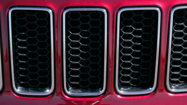 2012 Jeep Grand Cherokee SRT8 - 5000 Pounds of Fun? - Ignition Episode 25