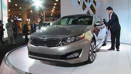 2010 New York: Kias Design Chief breaks down the 2011 Kia Optima