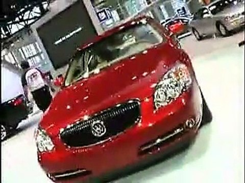 2005 Chicago: Buick Lucerne and Cadillac DTS video