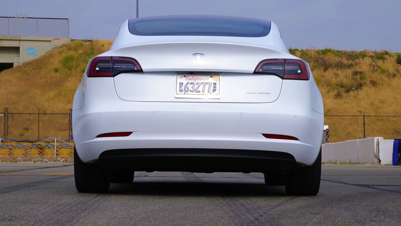 Watch This! Tesla Model 3 vs. Dodge Charger Hellcat Drag Race