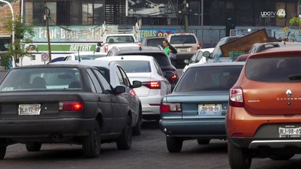 "Un martirio" salir de Tabachines; exigen construcción de paso a desnivel para reducir tráfico