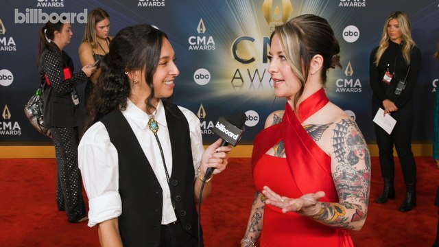 Ashley McBryde on The Inspiration Behind The Artwork For Her Album 'The Devil I Know,' Friendship with Jelly Roll & More | CMA Awards 2023