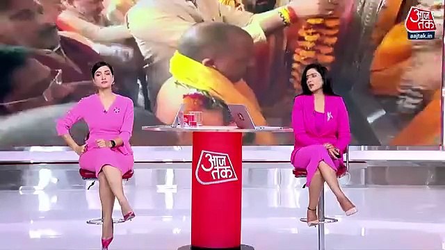 Yogi visits mandir of Ramlala in Hanumangarhi with cabinet