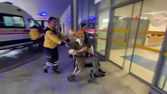 Kuzey Marmara Otoyolu'nda servis minibüsü kaza yaptı, 5 kişi yaralandı