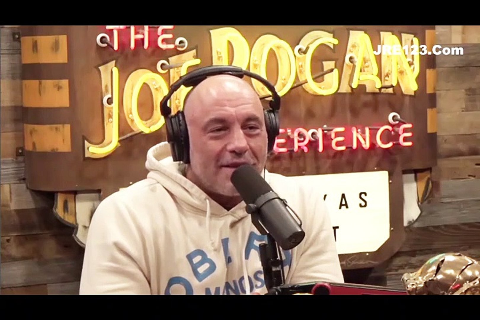 ⁣Episode 1906 - David Goggins - The Joe Rogan Experience Video