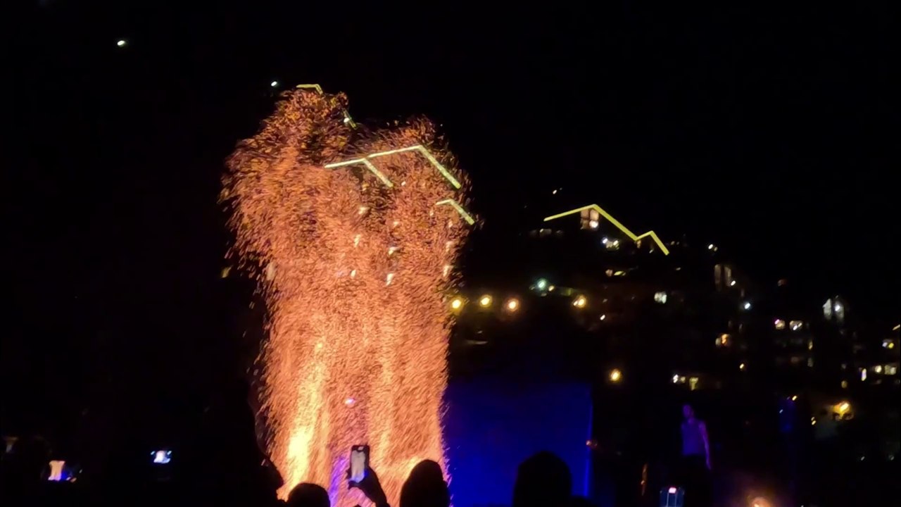 Super Cho, spectacle de pyrotechnique