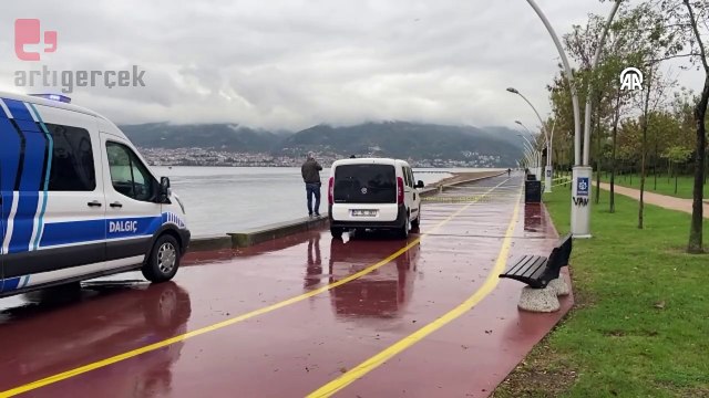 Kocaeli'de sahilde erkek cesedi bulundu