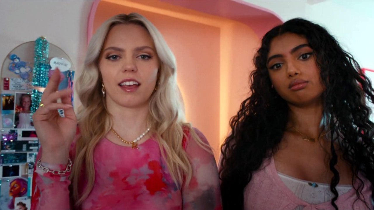 Mean Girls: Die legendäre Kult-Komödie wird jetzt als Film neu aufgelegt