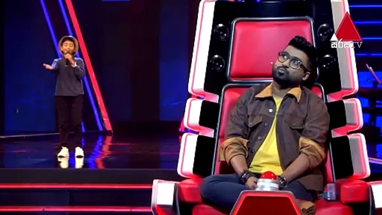 Nethuja Diloshan | Unuhuma Matama Didi (උණුහුම මටම දිදී)  Blind Auditions | The Voice Kids Sri Lanka