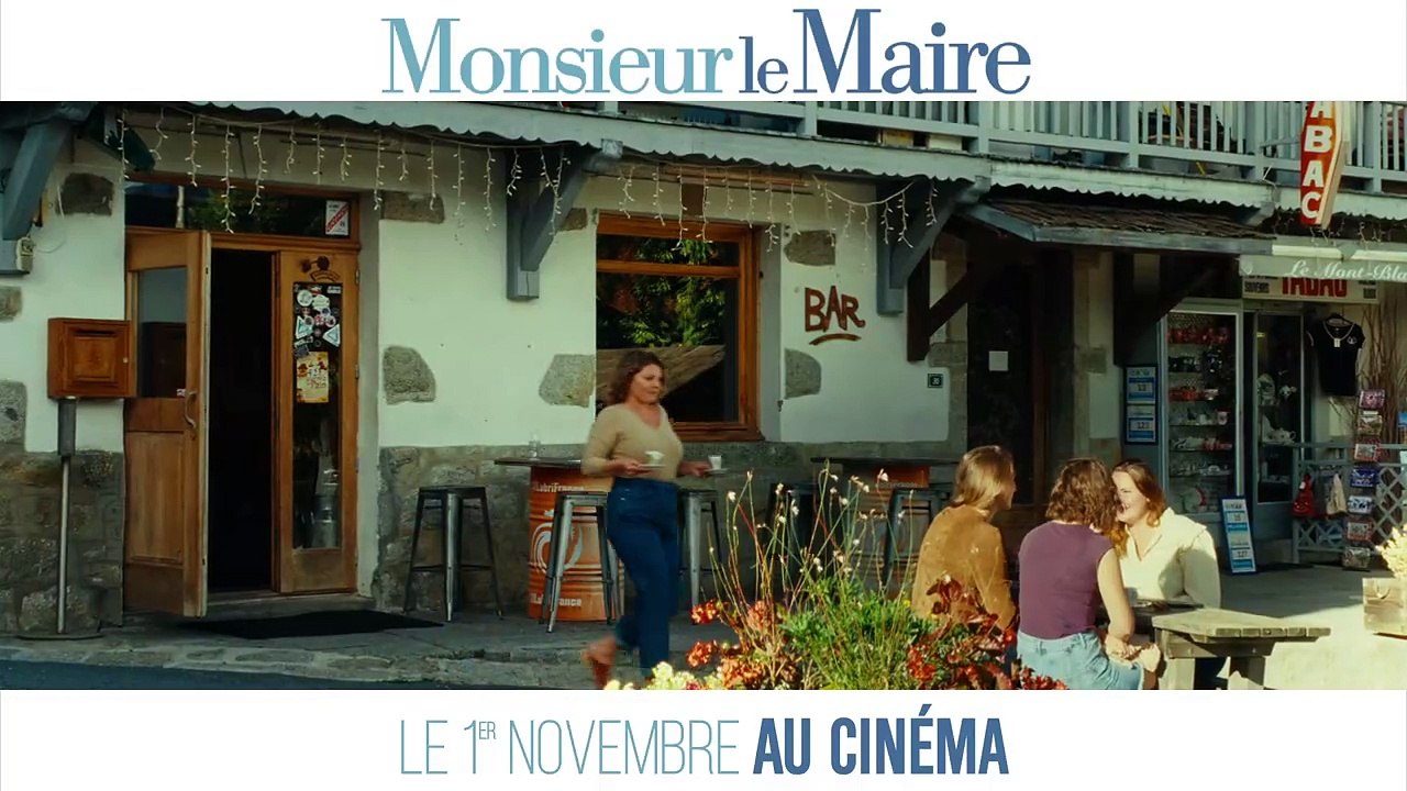 Bande-annonce "Monsieur le maire" avec Clovis Cornillac.