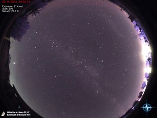 Avistan auroras boreales a poco más de una hora de Barcelona