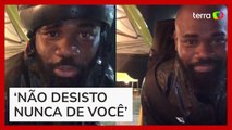 Motoboy viraliza ao fazer declaração na chuva para filho autista assistir no futuro