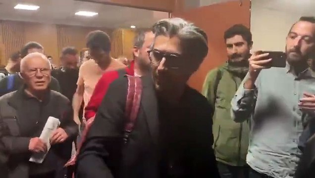 Yazısı nedeniyle yargılanan gazeteci Barış Pehlivan'ın davası ertelendi, bir hafta daha cezaevinde kalacak!