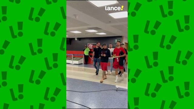 Gabigol despista sobre papo com Leila Pereira em Flamengo x Palmeiras: ‘Segredo’