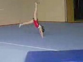 Angelina a la gym (sol)