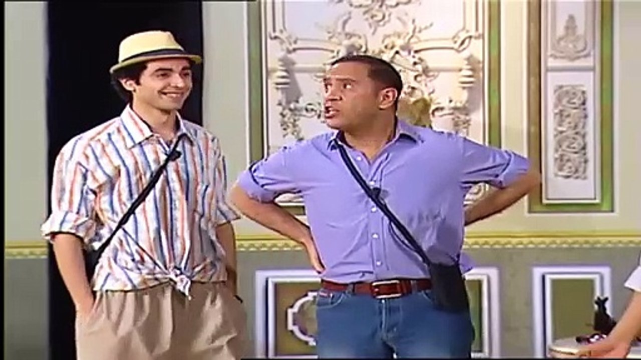 المسرح كله ميت من الضحك - علي ربيع في دور تاجر المخدرات خرج عن النص وعاش