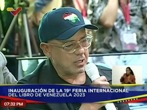 Poeta Jorge Rodríguez destaca que el libro Río Quemado cuenta la nostalgia sobre su infancia