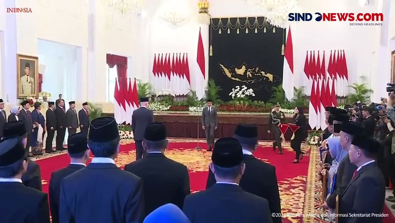 Jokowi Anugerahkan Tanda Kehormatan Bintang Jasa Pratama ke Presiden FIFA Gianni Infantino