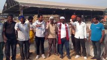 Hammal and farmers pledge to vote