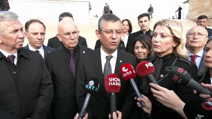 İlk karşılaşma! Cumhurbaşkanı Erdoğan ile CHP lideri Özel Anıtkabir'de tokalaştı