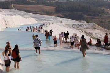 Pamukkale'de ara tatil yoğunluğu