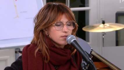 VOICI - "Ça n'a rien à voir !" : Michael Goldman (Star Academy) recadre Margot après son évaluation