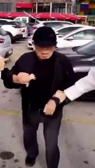 Hatay'da 400 kişinin hayatını kaybettiği Emlak Bank Konutları'nın firari müteahhidi Ankara'da bir AVM'de yakalandı